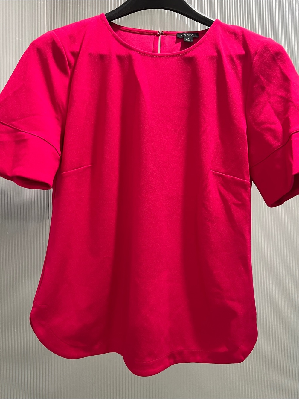 Ann Taylor Short Sleeve Blouse in Vibrant Fuchsia